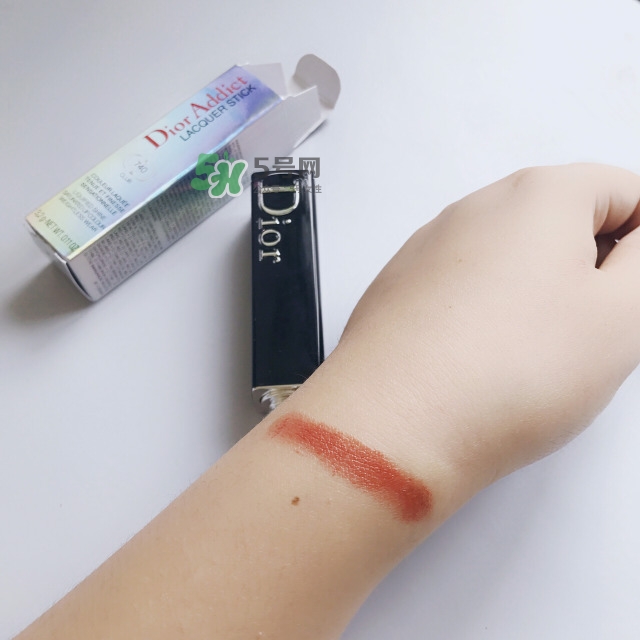 迪奧漆光唇釉多少錢_迪奧漆光唇釉專柜價(jià)格