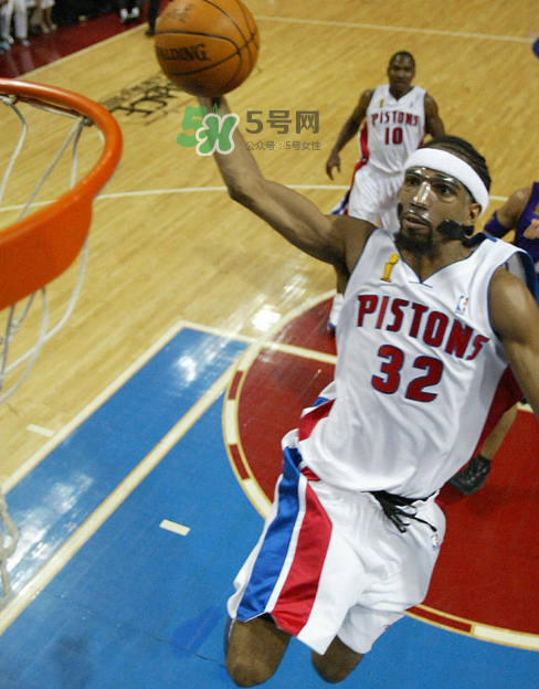 漢密爾頓同款air jordan 11活塞隊(duì)配色會發(fā)售嗎？