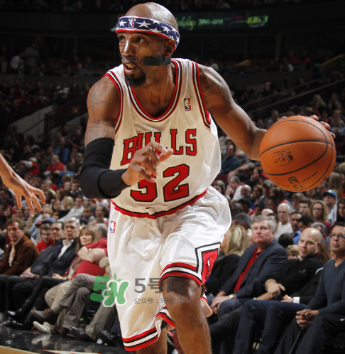 漢密爾頓同款air jordan 11活塞隊(duì)配色會發(fā)售嗎？