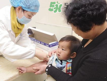 流腦疫苗打自費的還是免費的？流腦疫苗自費和免費的區(qū)別