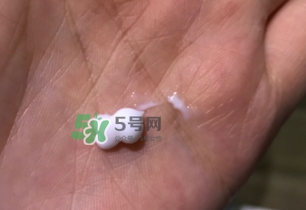 百雀羚眼霜怎么用？百雀羚眼霜怎么打開