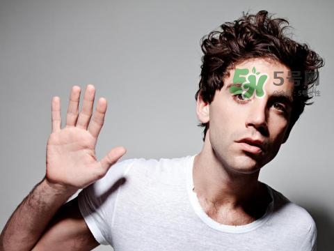 陰莖上有個(gè)小疙瘩是怎么回事？如何保持陰莖包皮清潔