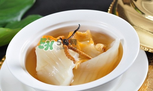 產(chǎn)后吃燕窩好還是花膠？花膠和燕窩可以一起吃嗎？