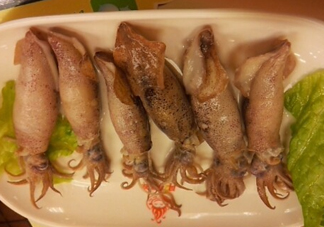 魷魚仔怎么清洗圖解？小魷魚怎么清洗？