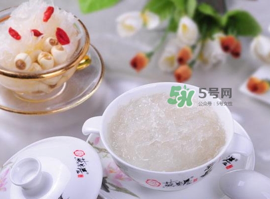 燕窩和銀耳可以一起燉嗎？燕窩和銀耳的口感區(qū)別