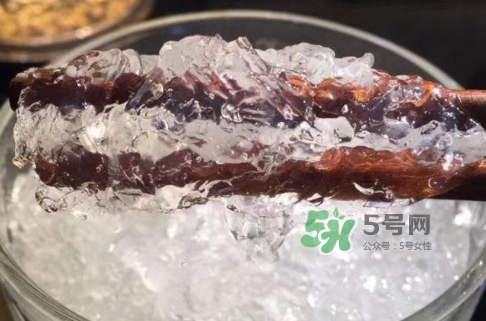 燕窩里面含有激素嗎？燕窩兒童吃了會不會性早熟？