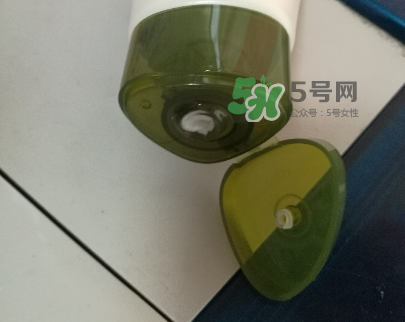 一葉子補水潔面乳怎么樣？一葉子補水洗面奶好用嗎？