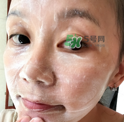 一葉子補水潔面乳怎么樣？一葉子補水洗面奶好用嗎？