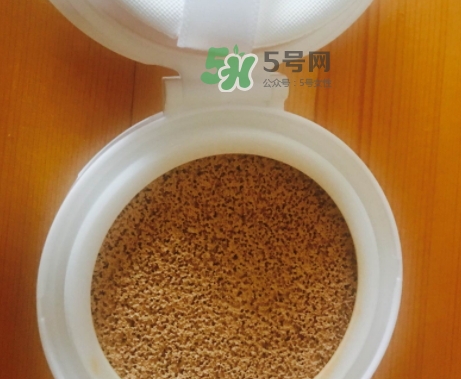 蘭蔻小粉盒氣墊多少錢？蘭蔻小粉盒氣墊專柜價格