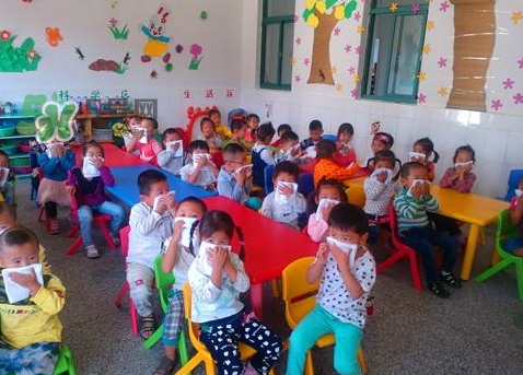 第一次送孩子去幼兒園，你是哪種家長？