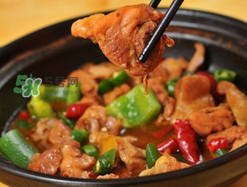 黃燜雞米飯多少錢一份？黃燜雞米飯?zhí)攸c(diǎn)是什么