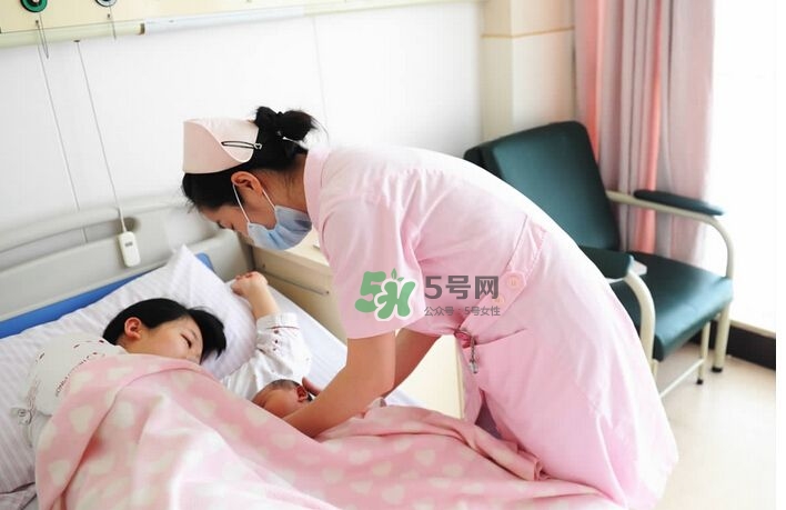 順產(chǎn)時怎么用力和呼吸？順產(chǎn)時怎么配合醫(yī)生？