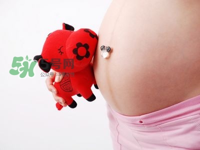 順產(chǎn)前做什么運(yùn)動(dòng)生得快？順產(chǎn)前吃什么有助分娩？