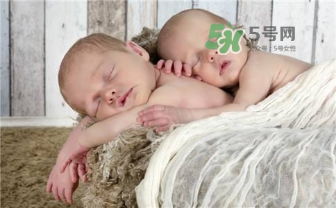 多胞胎是怎么生產的？多胞胎應選擇什么分娩方式