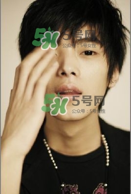 郭敬明騷擾男作家 舉報人李楓是誰？