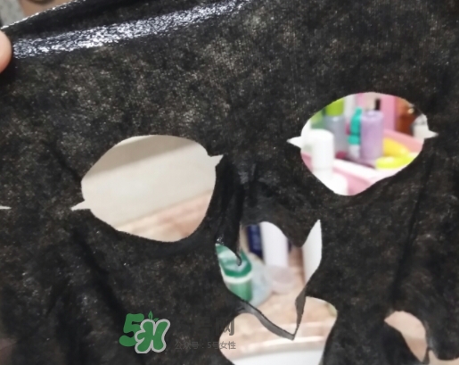 御泥坊水潤(rùn)茶萃微囊黑面膜怎么用？