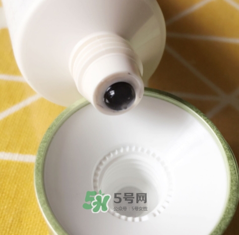 韓后茶蕊亮滑去角質(zhì)素怎么樣？韓后茶蕊亮滑去角質(zhì)素功效