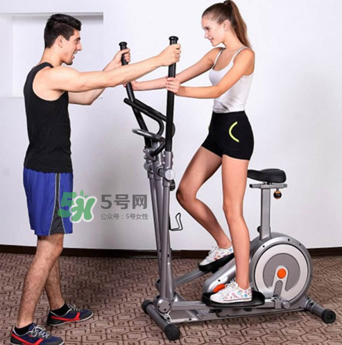 橢圓機(jī)好還是跑步機(jī)好？橢圓機(jī)和跑步機(jī)哪個(gè)減肥效果好？