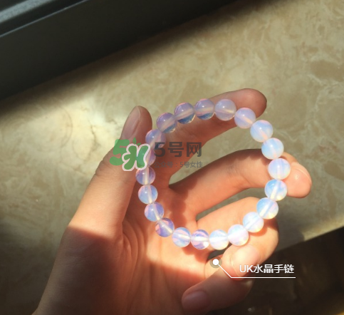 水晶手鏈戴在哪個(gè)手上？水晶手鏈需要開光嗎？