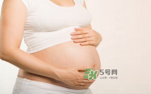 孕期尿頻什么時候開始？孕期尿頻特別嚴(yán)重