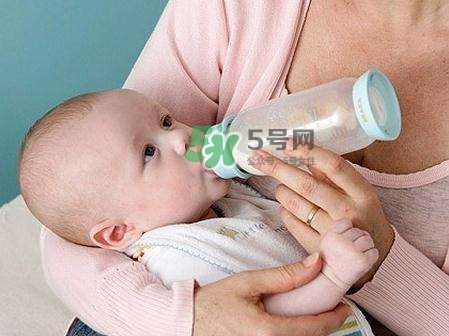 塞奶了有硬塊怎么辦？塞奶要熱敷還是冷敷？