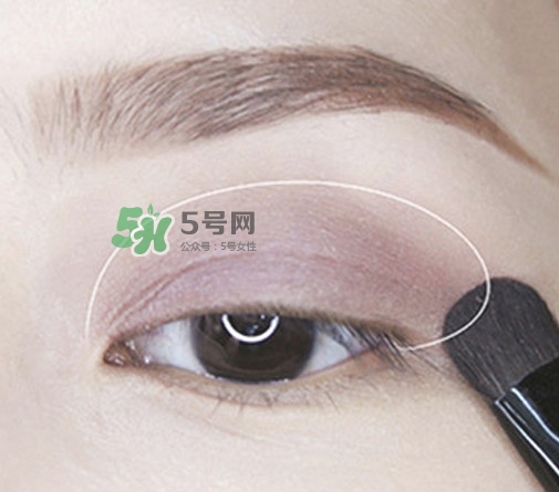 煙熏妝怎么畫？煙熏妝的畫法步驟圖解