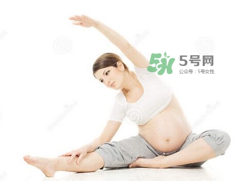 孕婦睡覺能伸懶腰嗎？孕婦睡覺伸懶腰對胎兒有什么影響？