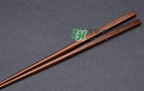 木筷子半年不換會致癌？用什么筷子最健康