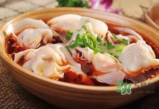 抄手是什么？抄手為什么叫抄手