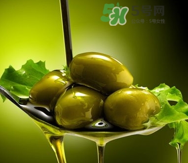 橄欖油豐胸效果怎么樣？橄欖油的豐胸方法