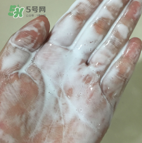 理膚泉潔面啫喱怎么樣？理膚泉潔面啫喱好用嗎？
