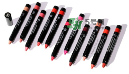 香奈兒唇膏筆2017款怎么用？香奈兒唇膏筆好用嗎？