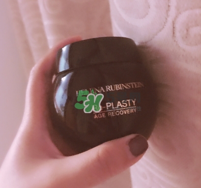 hr黑白繃帶適合什么肌膚？赫蓮娜黑白繃帶面霜適合年齡