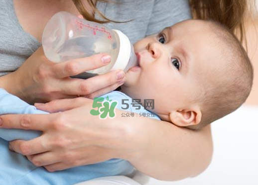 母乳和奶粉能混在一起吃嗎？母乳和奶粉混合喂養(yǎng)好嗎？