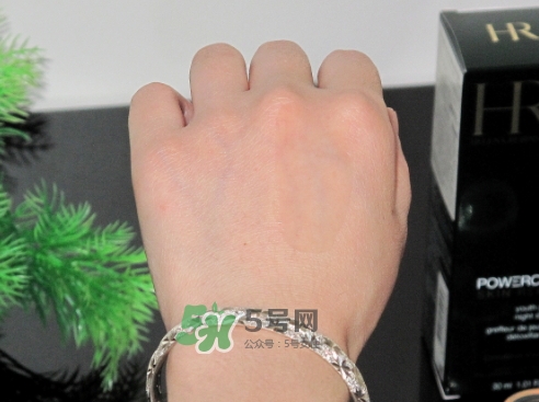 綠寶瓶和小棕瓶哪個(gè)好？綠寶瓶和小棕瓶對(duì)比