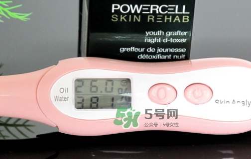 綠寶瓶和小棕瓶哪個(gè)好？綠寶瓶和小棕瓶對(duì)比