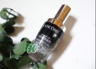 綠寶瓶和小黑瓶哪個好？綠寶瓶和小黑瓶對比