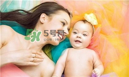 產(chǎn)后掉頭發(fā)很厲害怎么辦？產(chǎn)后掉頭發(fā)吃什么好？