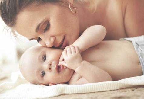 產(chǎn)后抑郁老公怎么做？產(chǎn)后抑郁多久能好？