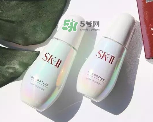 小棕瓶和小燈泡哪個(gè)好？小棕瓶和小燈泡先用哪個(gè)