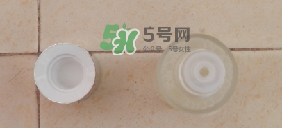 小黑瓶和神仙水哪個好？小黑瓶和神仙水哪個先用順序