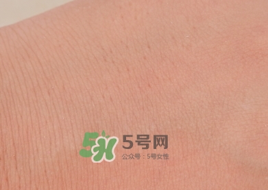 小黑瓶和神仙水哪個好？小黑瓶和神仙水哪個先用順序