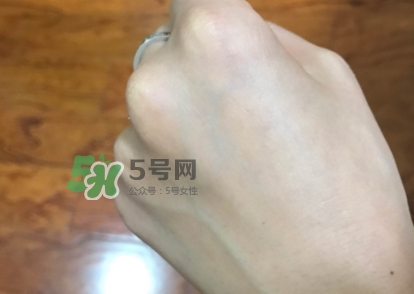 資生堂紅色蜜露是水還是精華？資生堂紅色蜜露是爽膚水嗎