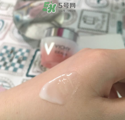 薇姿水光煥白乳霜怎么樣？薇姿水光煥白乳霜好用嗎？