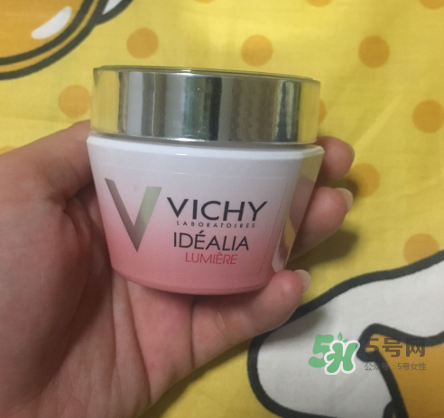 薇姿水光煥白乳霜怎么樣？薇姿水光煥白乳霜好用嗎？