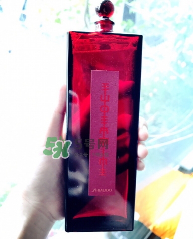 資生堂紅色蜜露搭配什么乳液？紅色蜜露搭配什么使用