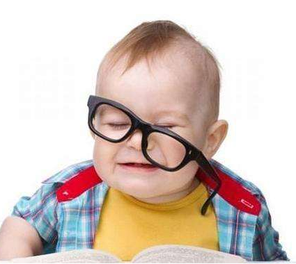 寶寶多大可以看電視？寶寶能看電視嗎？