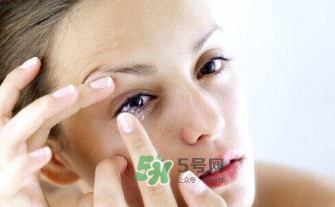 配個(gè)隱形眼鏡多少錢(qián)？隱形眼鏡日拋多少錢(qián)