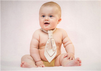 寶寶近視有什么癥狀？寶寶近視有什么表現(xiàn)？