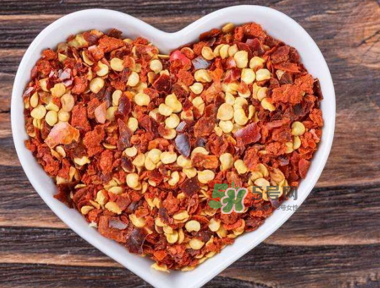 辣椒和面怎么炒？干辣椒面怎么做好吃？